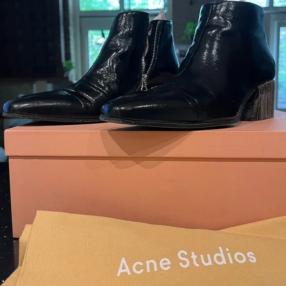 Acne Studios Ankle Boots with Tassle - Picture 6 of 8